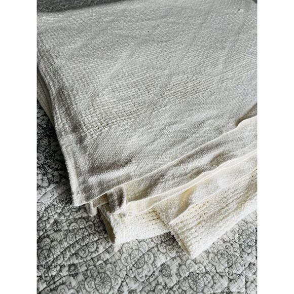 White Cotton Waffle Weave Blanket King USA WPL 1675 Vintage Diamond 25 Beacon ? - Picture 9 of 16